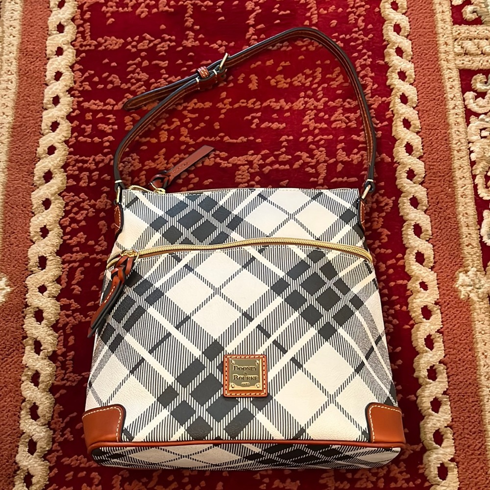 NWOT Dooney & Bourke Plaid Bag
